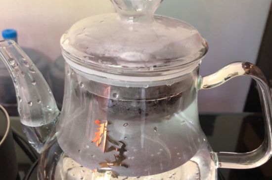 蒸茶和煮茶的區(qū)別，蒸茶和煮茶哪個(gè)好