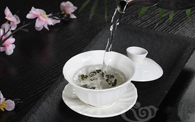 三才蓋碗的正確拿法，三才蓋碗抓碗法圖解