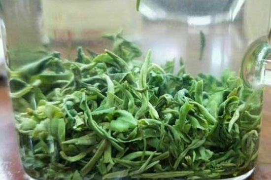 什么茶葉容易放香精，香精茶有什么危害？