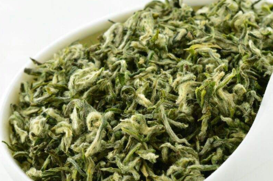 真假碧螺春泡水后區(qū)別，蘇州洞庭碧螺春怎樣鑒別好壞？