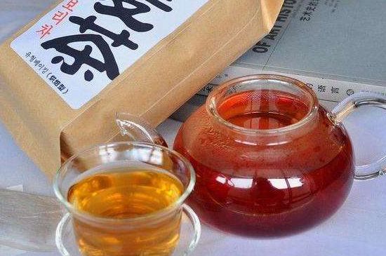 飯店喝的聞起很香的茶，餐館里的蕎麥茶還是大麥茶？