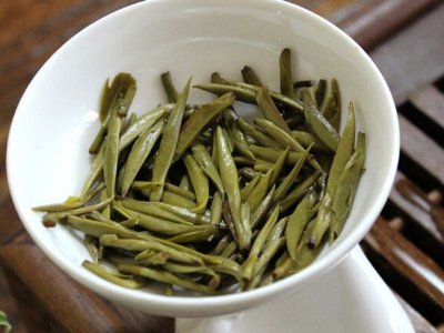 白毫銀針放幾年最好，白毫銀針什么年份最好？