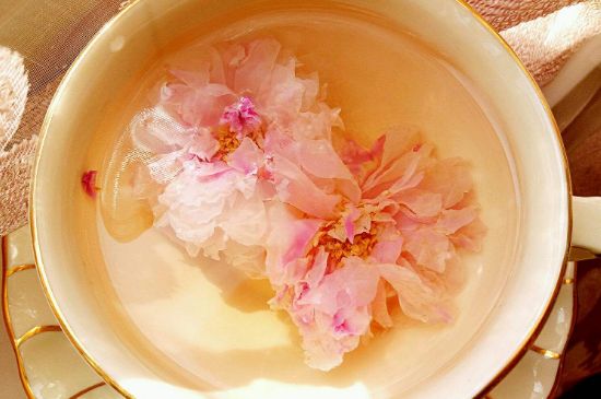 玫瑰花茶的功效與作用，堅持喝一個月玫瑰花茶會怎樣？