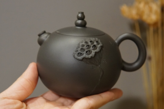 廣西欽州坭興陶可以泡多種茶嗎，坭興陶是一壺一茶嗎?