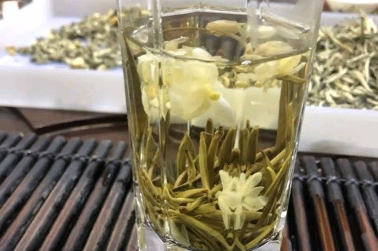 茉莉花花茶能煮嗎，喝茉莉花茶適合煮好還是泡好？