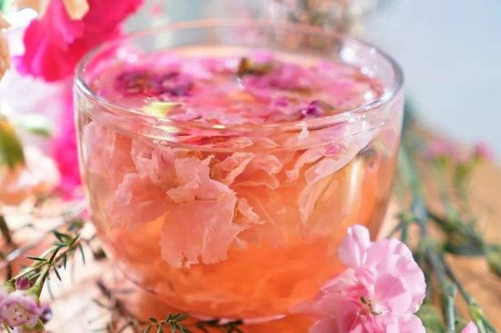 玫瑰花的最佳搭配，喝玫瑰花茶搭配什么喝好？