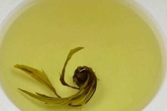 茉莉龍珠茶男人能喝嗎，男性夏季可以喝龍珠茶嗎