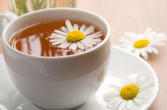 經(jīng)常菊花泡水好嗎，喝菊花茶有什么好處？