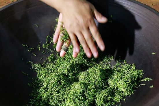 茶葉怎么炒制才香，怎樣炒茶葉更香？