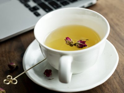 玫瑰花茶能豐胸嗎，天然豐胸花茶