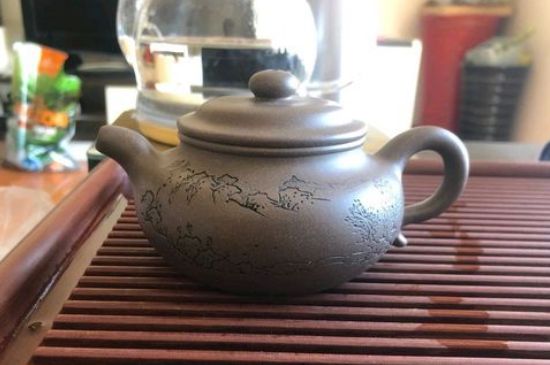 正宗紫砂壺多少錢一套，一套正宗宜興紫砂壺什么價(jià)格