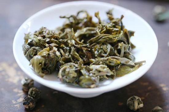 茉莉龍珠泡開后為什么都是梗，茉莉龍珠泡開后什么樣？