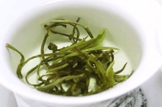 茉莉香珠跟龍珠有什么區(qū)別嗎，茉莉龍珠和茉莉香珠那個(gè)好？