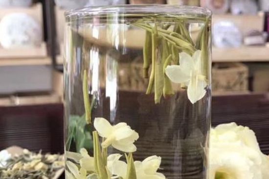 茉莉龍珠保質(zhì)期多長(zhǎng)時(shí)間，茉莉龍珠茶放幾年了還能喝嗎？