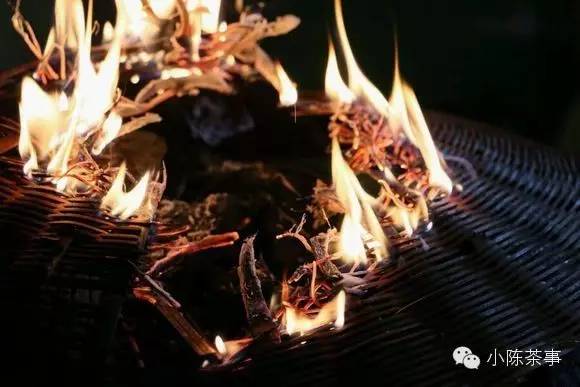 怎樣炭焙巖茶？揭秘武夷巖茶的炭焙技藝