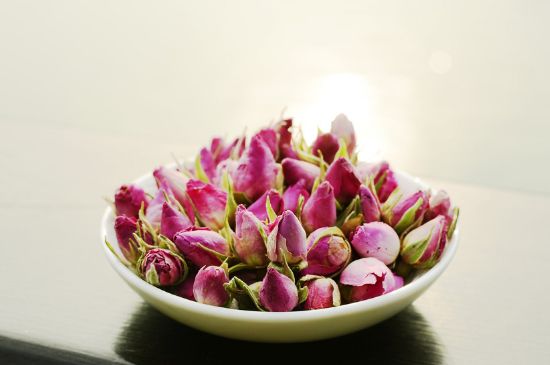 玫瑰花茶怎么泡不開，玫瑰花茶泡著不開花