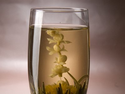 女孩喝茉莉茶的好處，茉莉花茶女生喝好嗎？