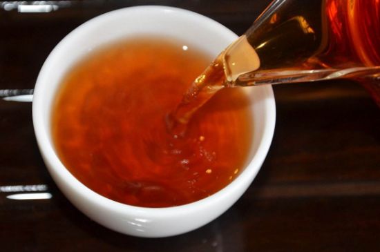 茯磚茶與普洱茶哪個好，茯茶和普洱茶口味區(qū)別