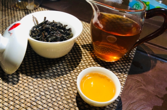為什么喝巖茶會上火，巖茶喝多上火怎么辦？