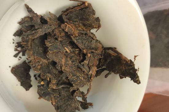 一天什么時候喝黑茶最好，喝黑茶一天最佳時間和季節(jié)