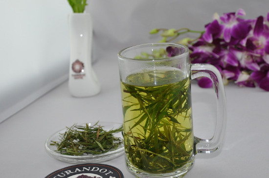 竹葉青茶泡不立起來怎么回事，竹葉青茶怎么泡立起來