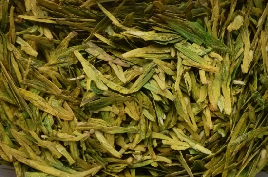 西湖龍井茶毫和發(fā)霉區(qū)別圖片，長霉的龍井茶葉會是什么樣？