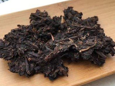 黑茶的功效與作用，長(zhǎng)期喝黑茶有什么功效？