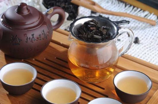 母樹大紅袍給誰喝了，為什么母樹大紅袍叫三棵六株？