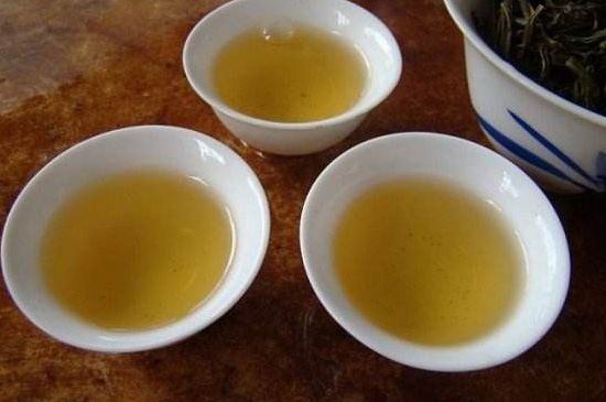 鴨屎香特點(diǎn)介紹，鳳凰單叢茶鴨屎香的口感和來(lái)歷