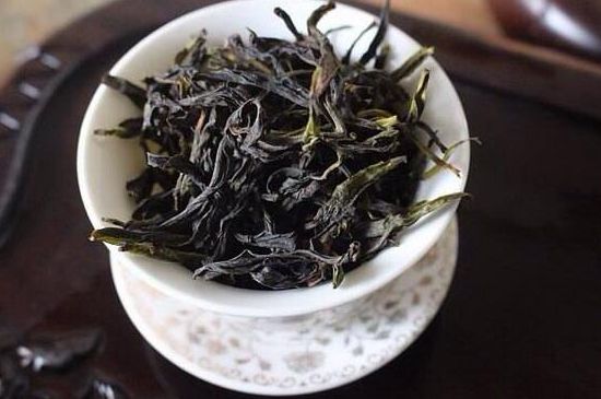 鴨屎香單叢雪片茶的特點(diǎn)，鳳凰雪片茶有什么特點(diǎn)？