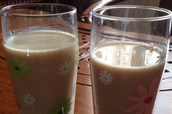 紅茶加奶的危害，紅茶加牛奶有副作用嗎